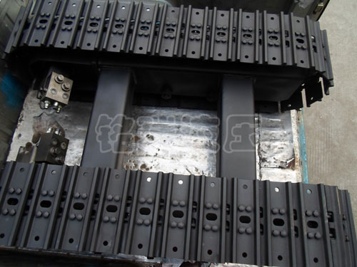 鉆機(jī)類用履帶底盤